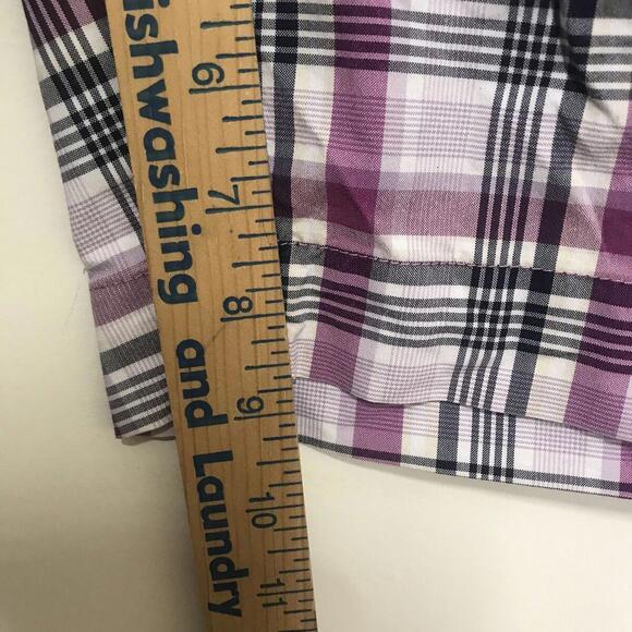 Dockers Shorts  Bermuda Women’s Size 16 multicolor Stripped - Picture 8 of 8